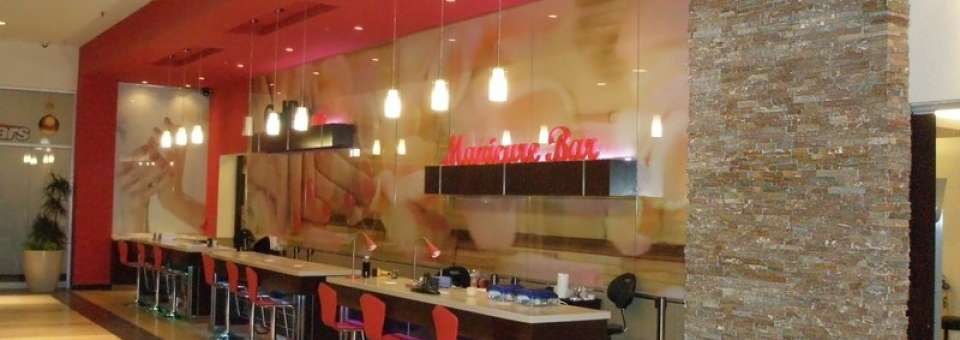 Nail salon tables Clearwater Florida